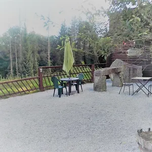 https://the-house-in-the-woods.inbrittany.com